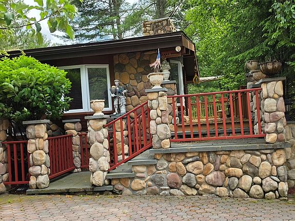 5th image of 12 Donenfeld Drive