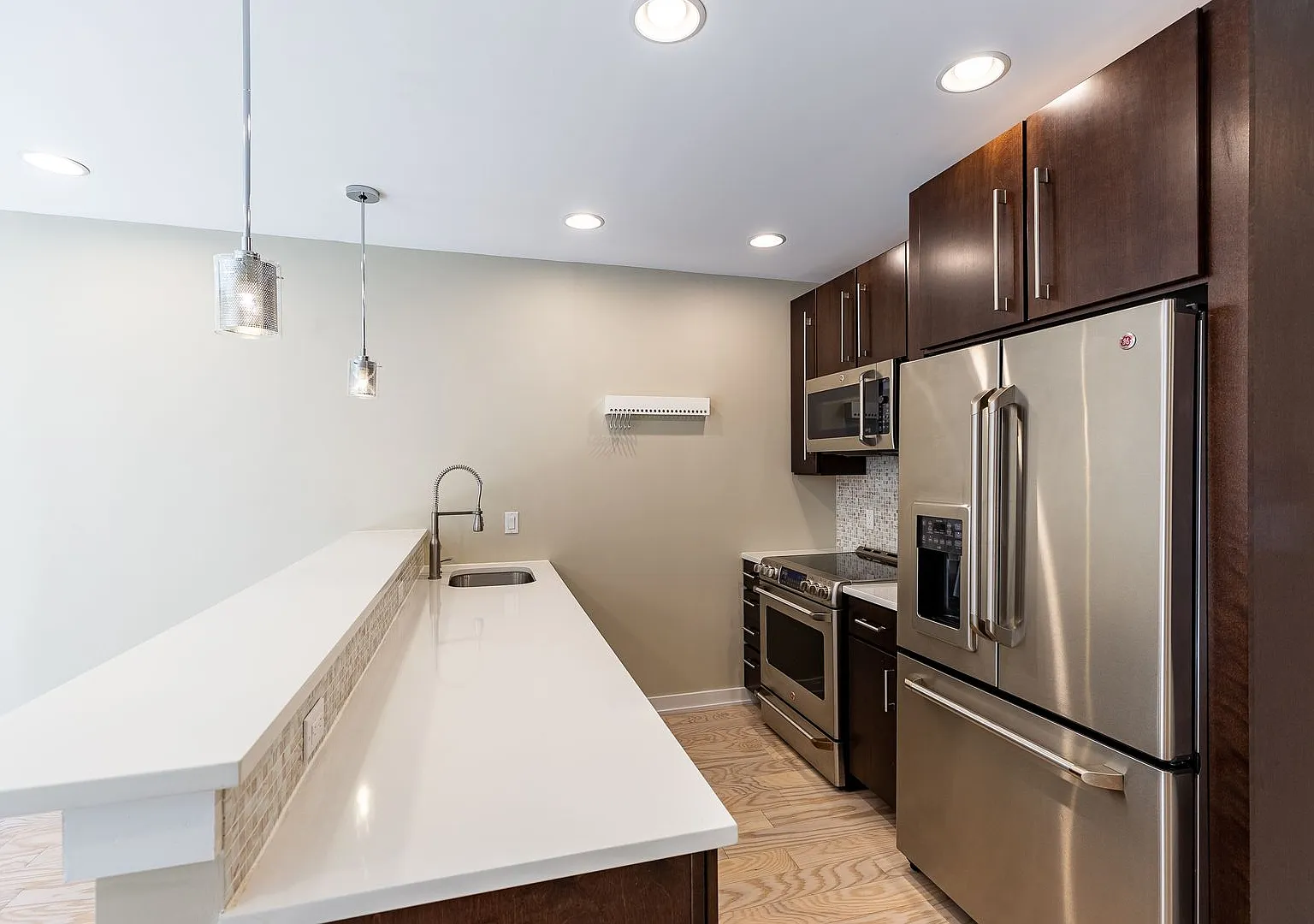 14th St Corridor-Bright Two Bed, Two Bath Rental unit w/Large Private Patio + Parking Spot — Photo 4