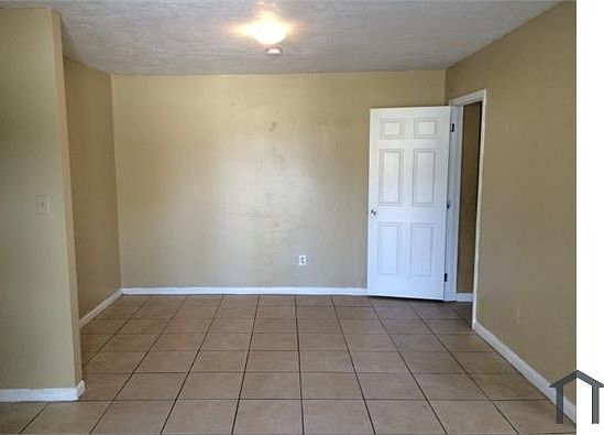 4th image of 3498 NW 4th St
