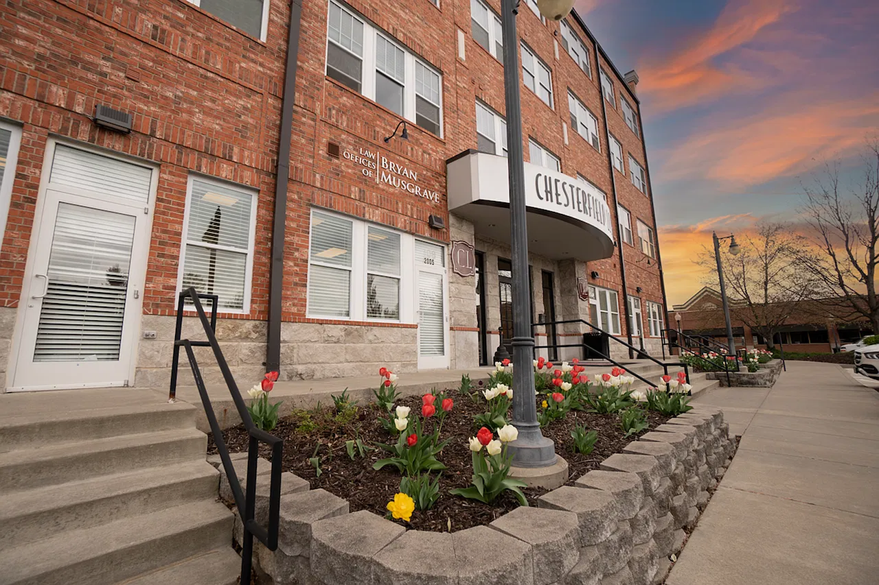Chesterfield Lofts II — Photo 1
