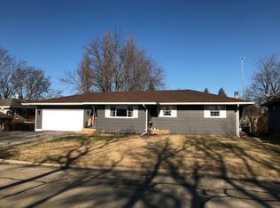 206 E 12th St, Pecatonica, IL 61063