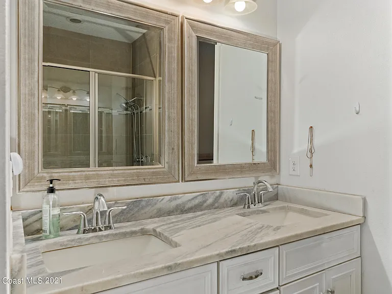 1175 S Courtenay Pkwy — Photo 6