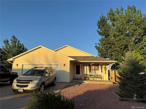 90 S Dickson Street, Keenesburg, CO 80643