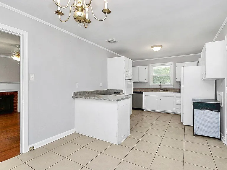 228 Seneca Pl — Photo 14
