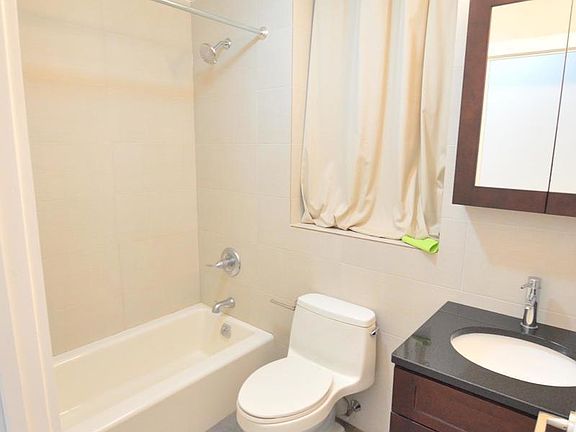 4th image of 364 W 119th St APT 4B
