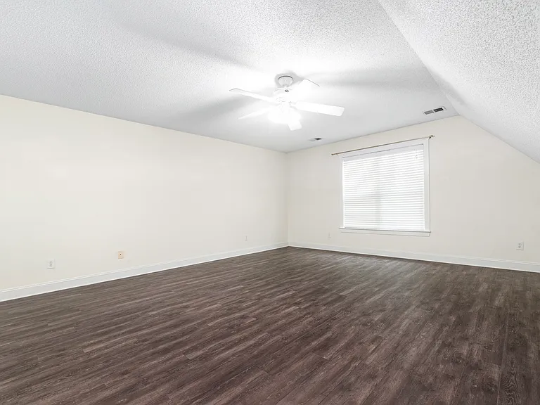 13604 Glenwyck Ln — Photo 23