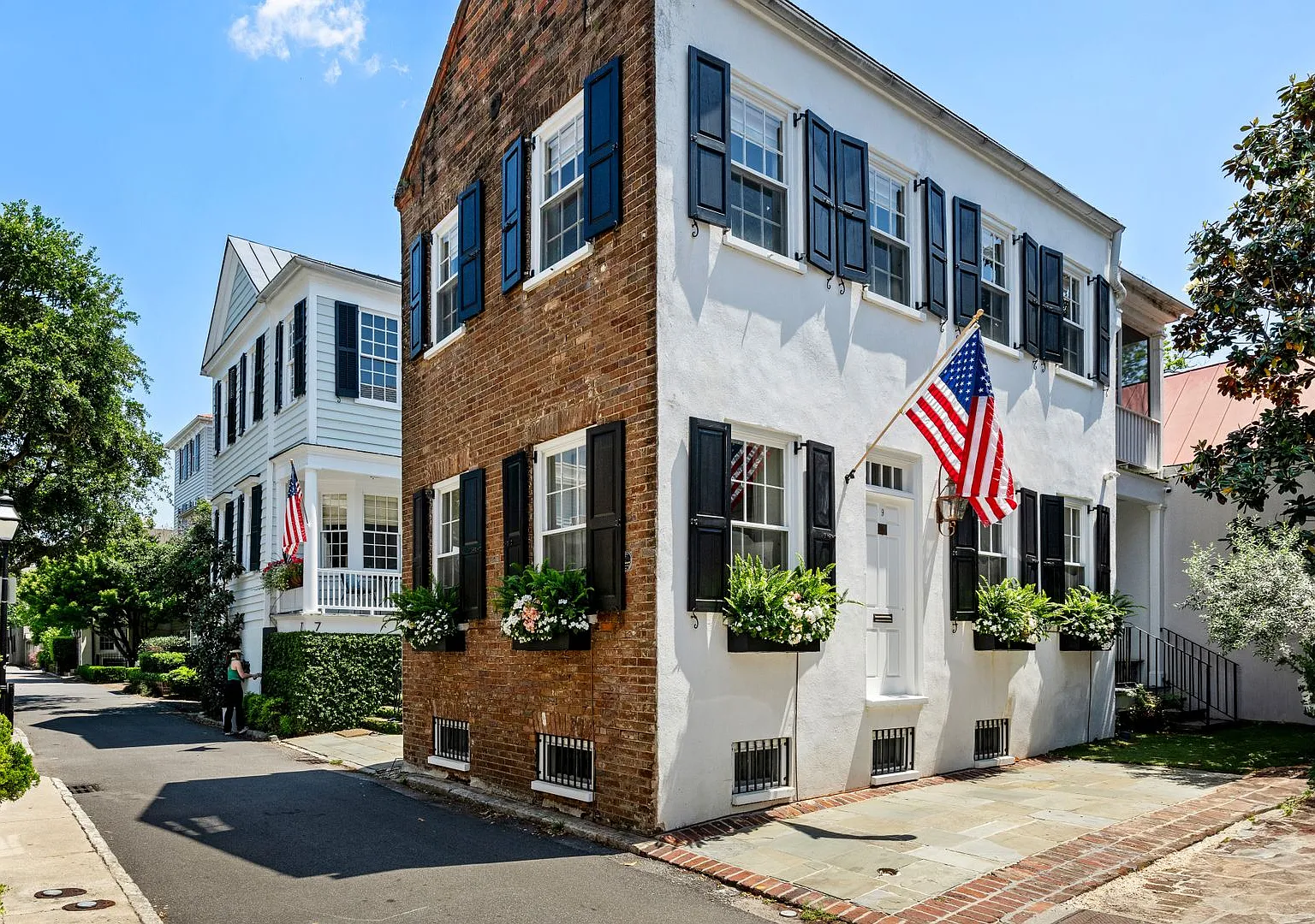 Lamboll Cottage- 9 Lamboll Street — Photo 4