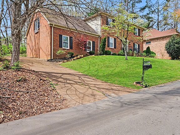 3rd image of 6133 Tuliptree Ln