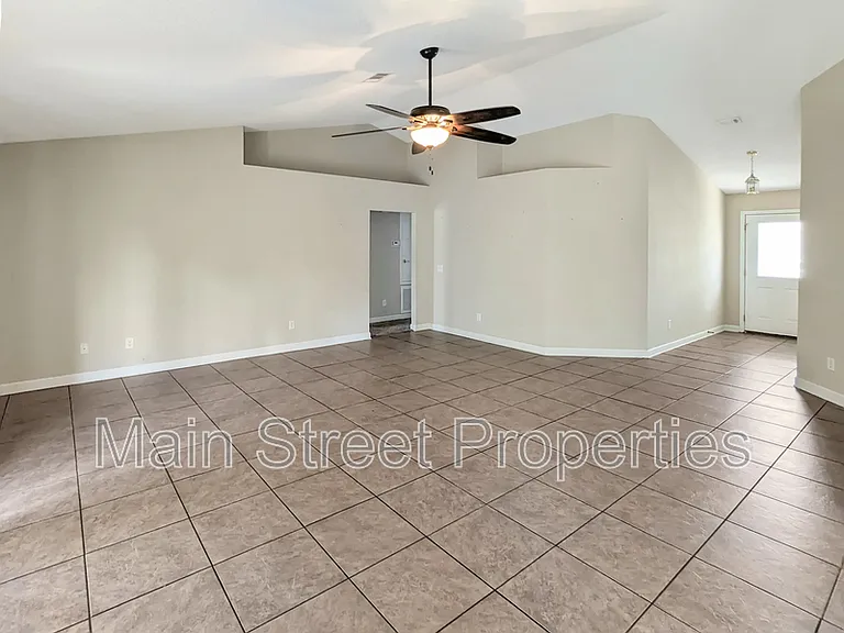 734 Marlinspike Dr — Photo 2