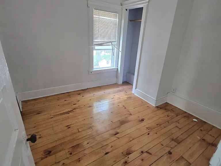 16 Oliver St #2 — Photo 1