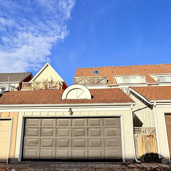 Oakville Townhouse for rent - 4 Bedrooms — photo 20