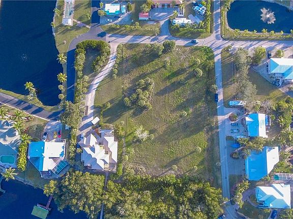 3rd image of 3700 Margina Cir