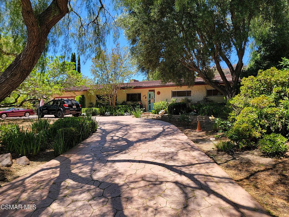 2nd image of 482 Calle Arroyo