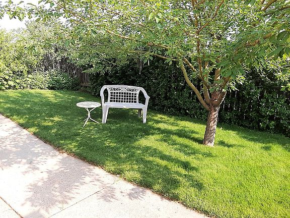 3rd image of 1174 N 18th St