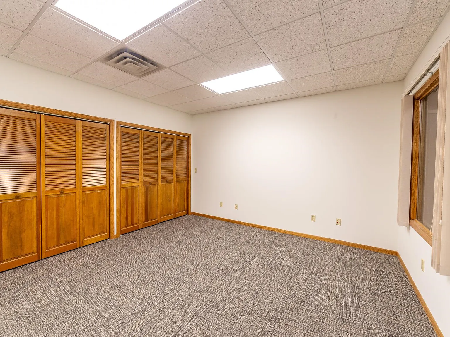 Studio, 384 sqft, $725 — Photo 1