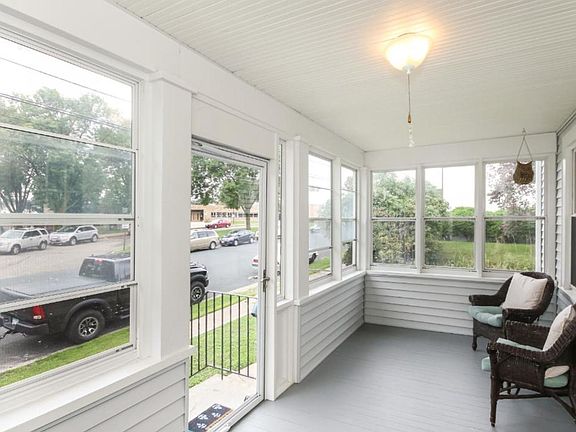 2nd image of 1716 Bromley St
