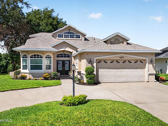 3rd image of 685 Bella Vista Dr