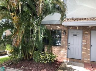 9883 Riverside Dr, Coral Springs, FL 33071