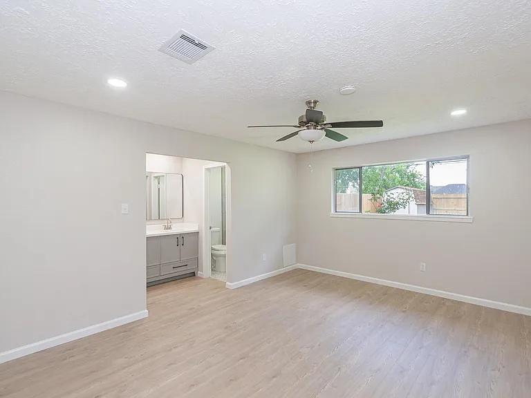 16911 Bougainvilla Ln — Photo 25