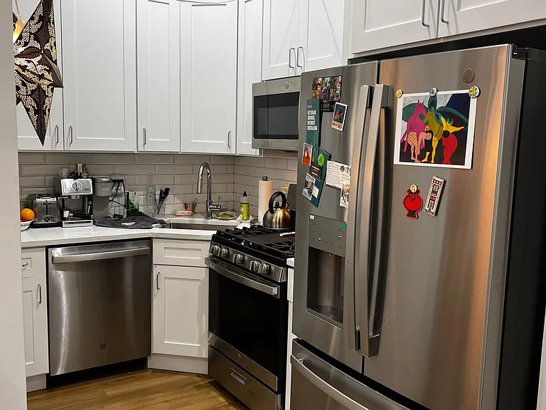 2138 N Halsted St #2F — Photo 7