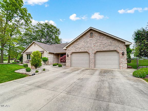3rd image of 1199 Winterberry Dr