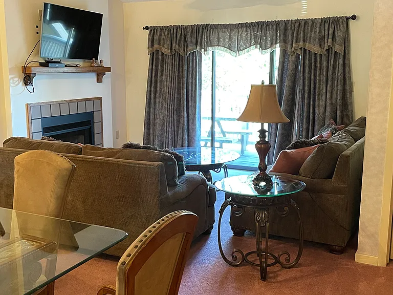 238 Westleton Dr #22D — Photo 1