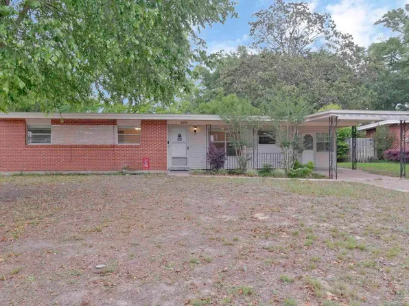 3900 San Gabriel Dr, Pensacola, FL 32504