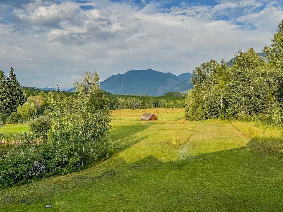 1st image of 300 Desert Lodge Rd