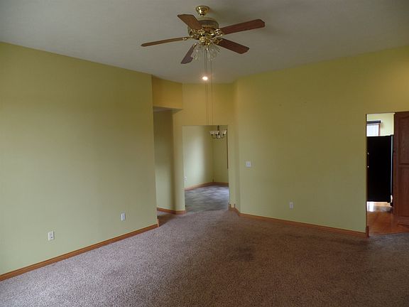 3rd image of 657 S Country Estates Ln