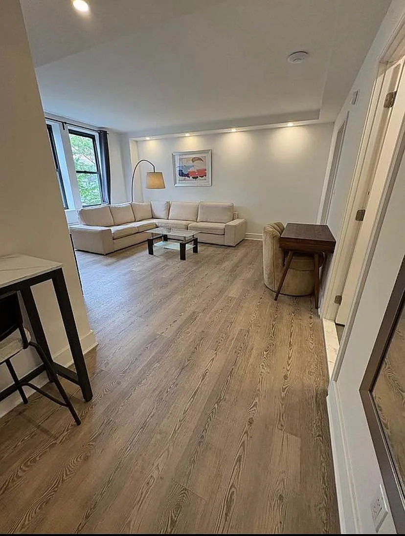 45 West 81st Street — Photo 1
