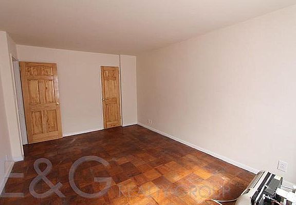 3rd image of 18311 Hillside Ave #8K