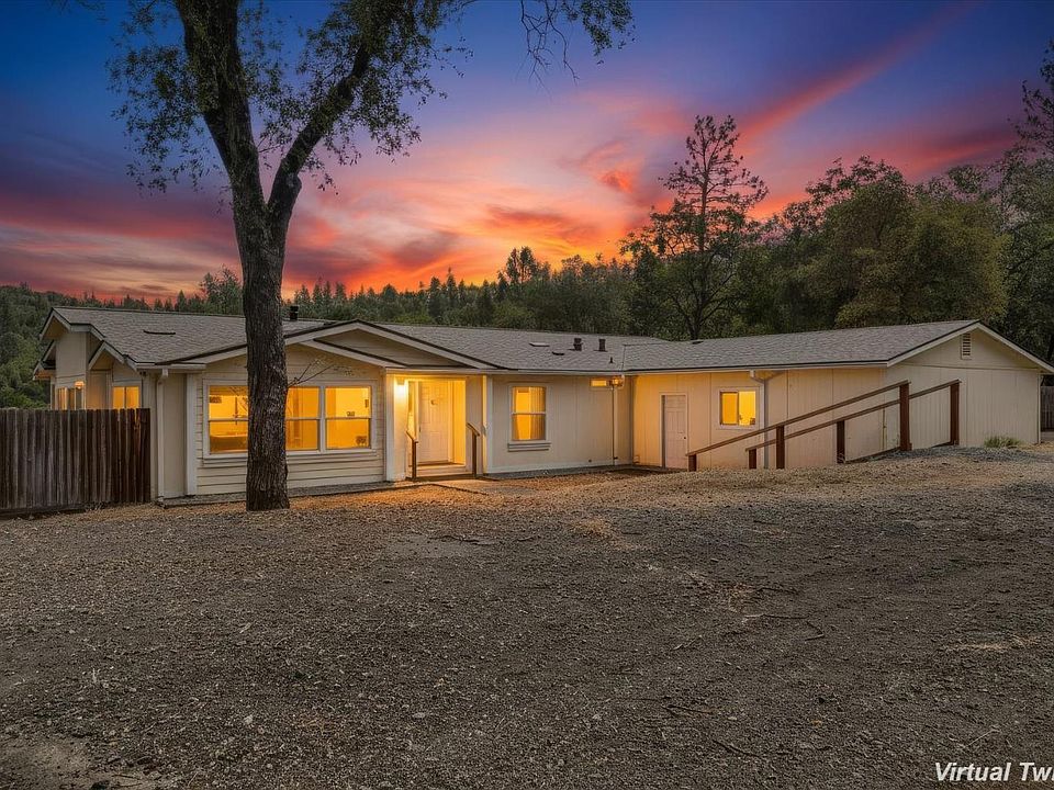 1st image of 17616 Pioneer Way