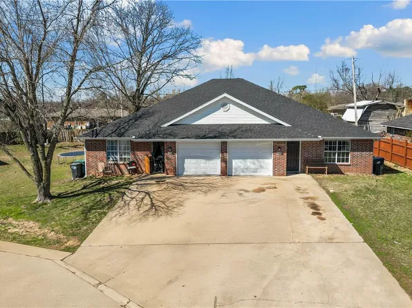 1950 & 1952 S 11th Pl, Rogers, AR 72758