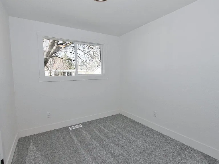 2840 N Arthur St — Photo 18