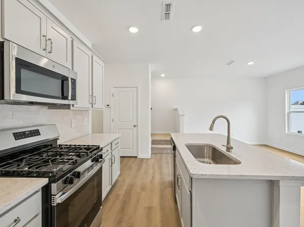 1614 Mirth Ct, Rolesville, NC 27571