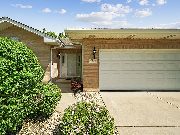 2nd image of 10814 Pamela Ln