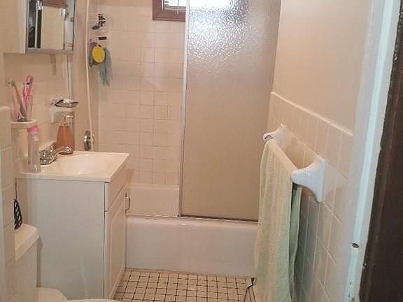 3rd image of 109 Pearson Rd #1