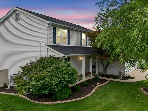 7296 Picasso Dr, Dardenne Prairie, MO 63368