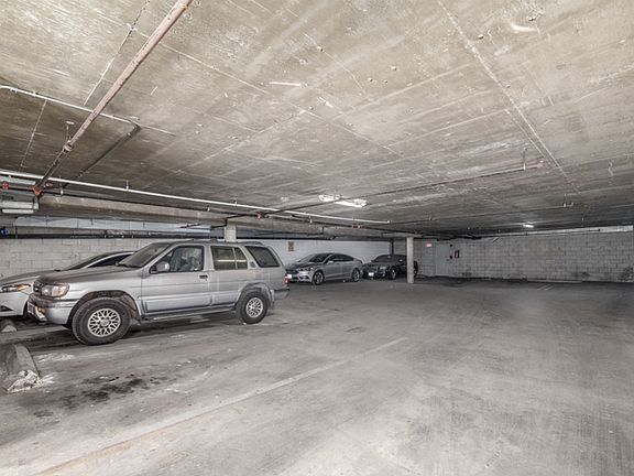 3rd image of 833 S Berendo St #4cdcd73a8