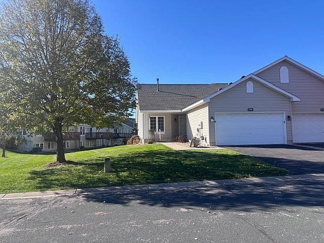 1st image of 17459 Deerfield Dr SE