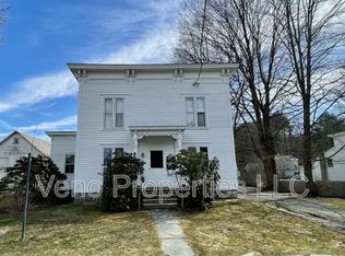 1 Pleasant St #1W, Cambridge, NY 12816