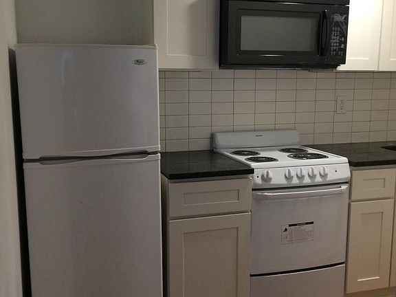 5th image of 410 S 45th St #3R