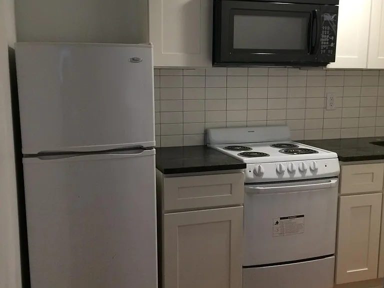 410 S 45th St #3R — Photo 5