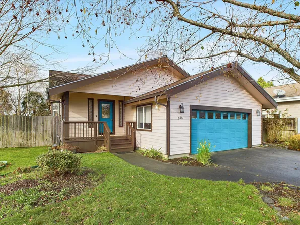826 Springville Ave, Fortuna, CA 95540