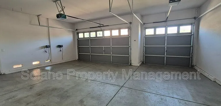 1085 Crystal Springs Dr — Photo 37