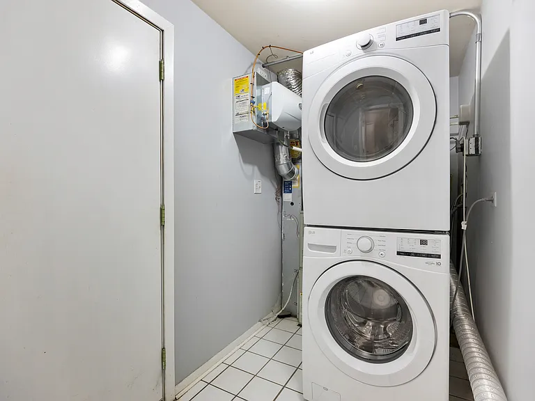 1175 Regency Dr — Photo 21