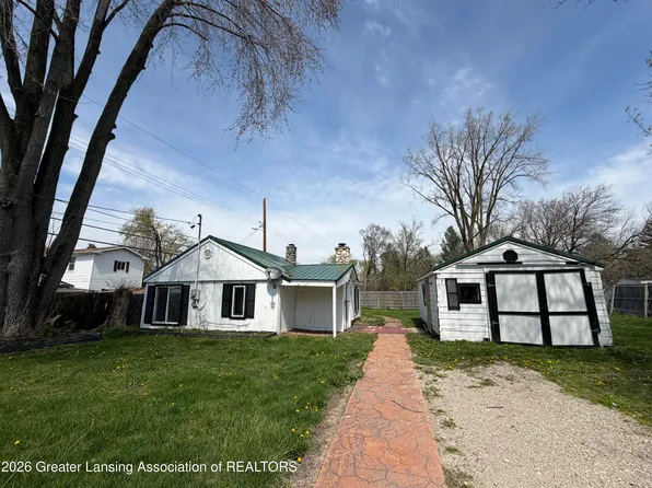 3024 W Jolly Rd, Lansing, MI 48911