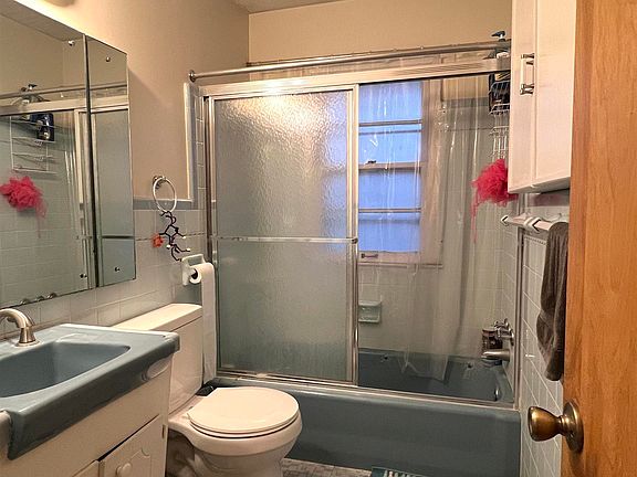 5th image of 1617 N 90th St