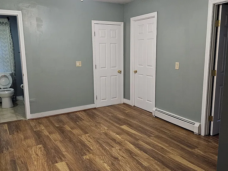 12 Halton St #2 — Photo 14
