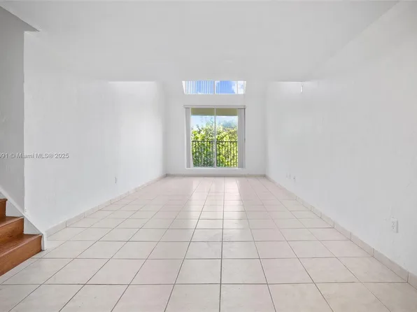 6900 N Kendall Dr APT A405, Pinecrest, FL 33156